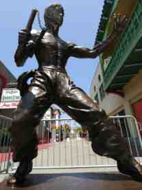 bruce lee statue