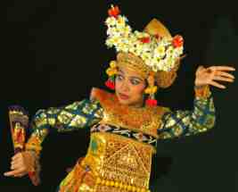 indonesian dancer