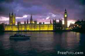 houses of parliament at night